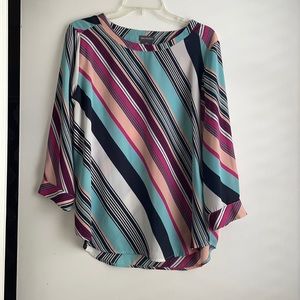 Van Heusen blouse, Medium Size